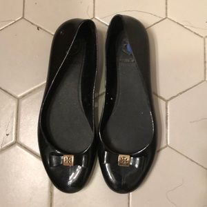 Tory Burch Black with bow Flats